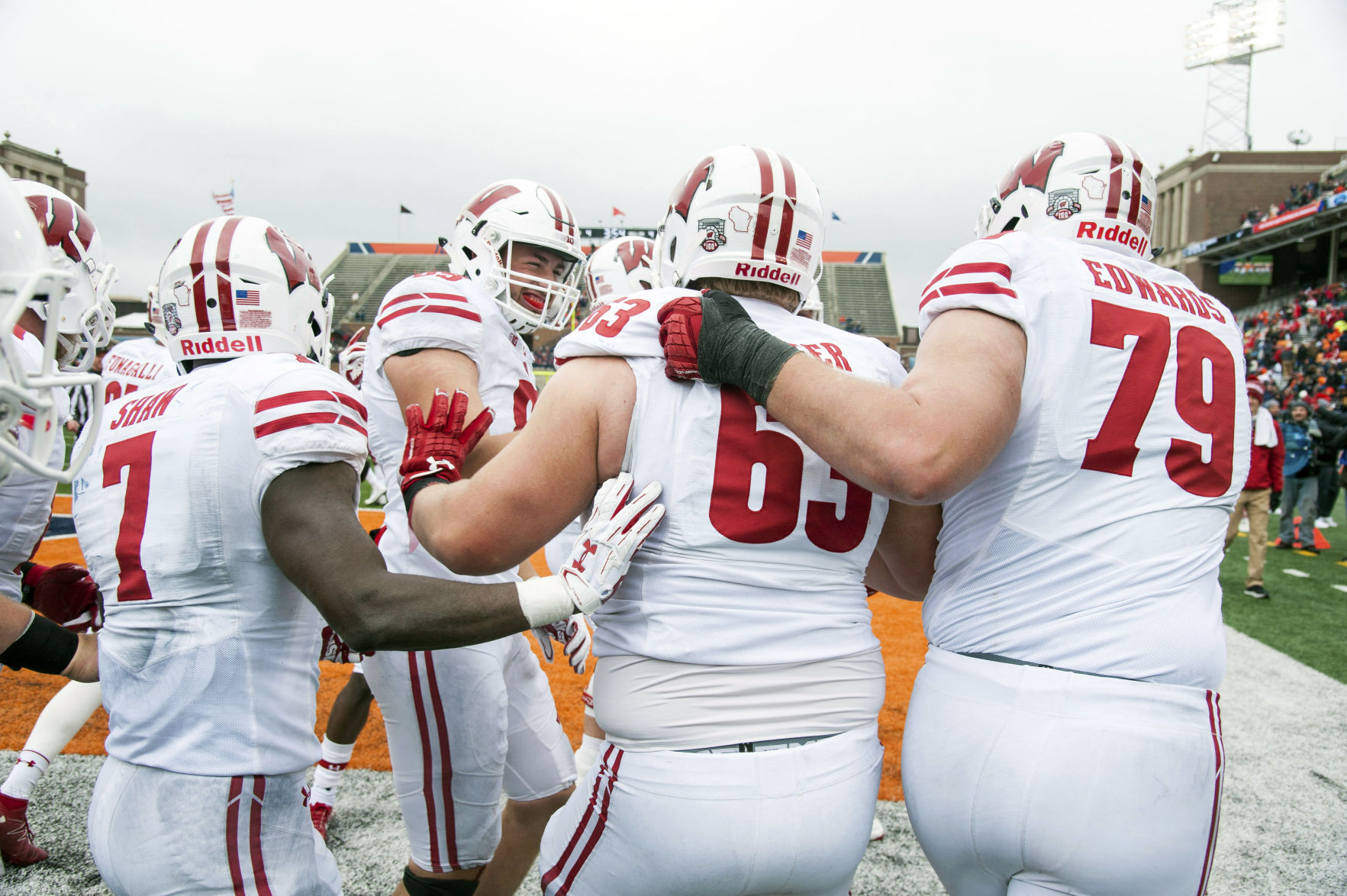 Wisconsin Illinois Football